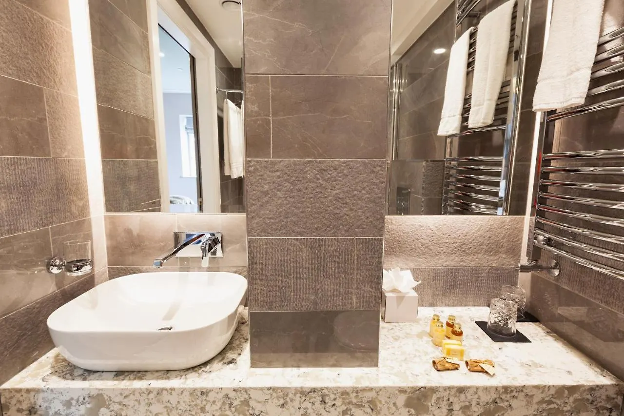 Clarendon Suites Dublin Hotel